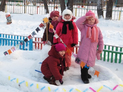 В детских садах Копейска выросли снежные городки В детских садах Копейска выросли снежные городки