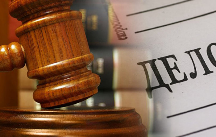 Полицейские задержали школьниц за торговлю наркотиками Полицейские задержали школьниц за торговлю наркотиками