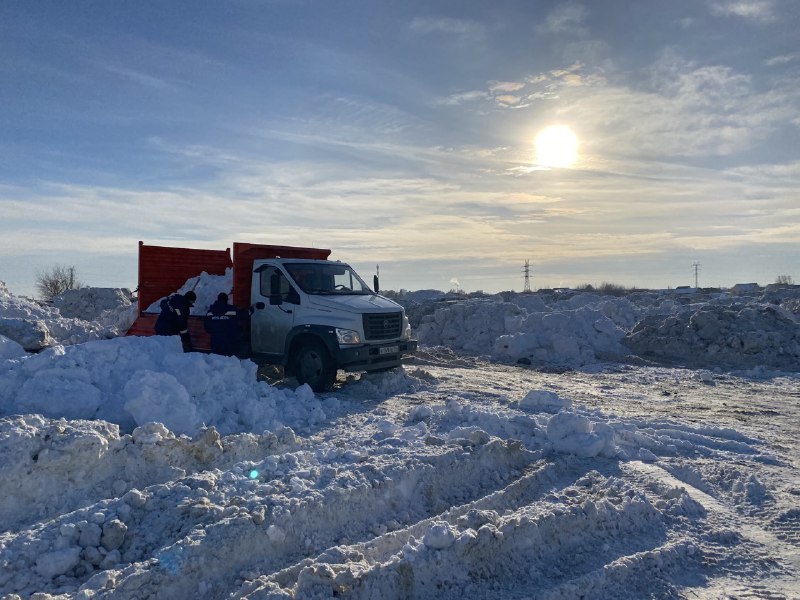 В Копейске продолжается борьба со снегом
