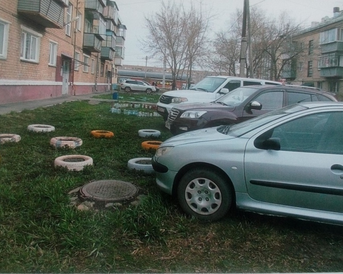 Журналисты "КР" попытались разобраться в проблемах копейских дворов