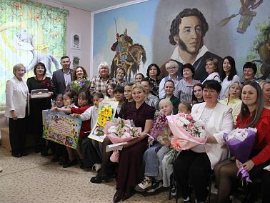 В Копейске детская библиотека отметила 75-летний юбилей