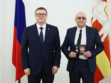 Работники копейского автопредприятия получили награды губернатора