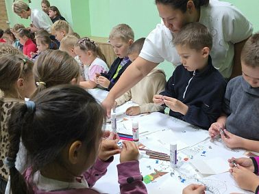 В Копейске малыши приготовили папам подарок