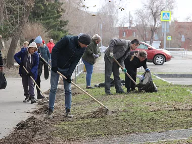 В Копейске готовятся к весенним субботникам