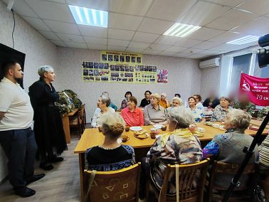 В Копейске обучили пенсионеров защите от кибермошенников