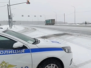 Госавтоинспекция Копейска призывает водителей отказаться от дальних поездок из‑за непогоды