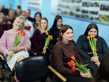 В Копейске прошёл праздничный рапорт для сотрудниц полиции в честь 8 Марта